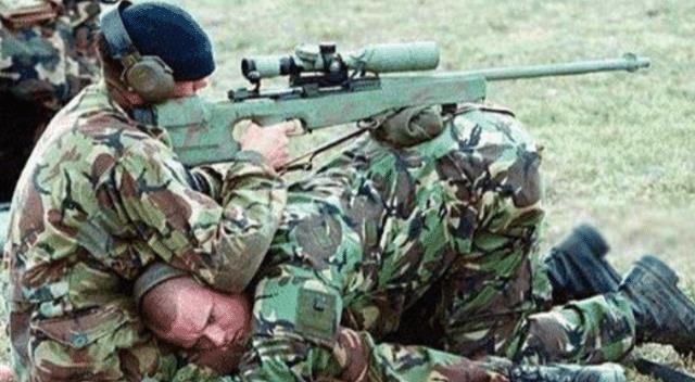 一点钟方向指的是哪一个方向(三点钟方向是哪个方向)