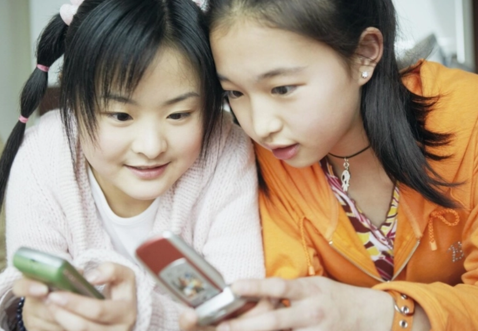 中考出成绩才知道,重点班的凤尾和普通班的鸡头,差别不是一丁点