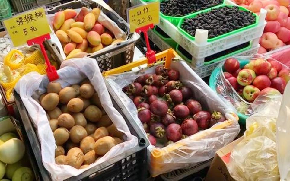 山竹里面黄黄的是什么可以吃吗?水果店老板:不懂的人买的山竹白吃了