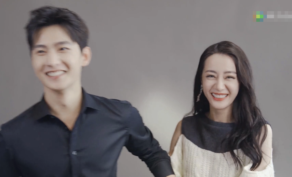 杨洋热巴互送杀青礼物(杨洋表白热巴)