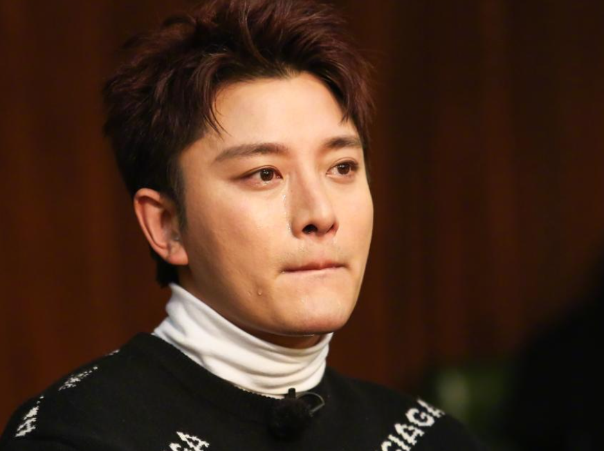 贾乃亮发声道歉!网友不买账扒出更多新料,涉及黄晓明郑恺等明星